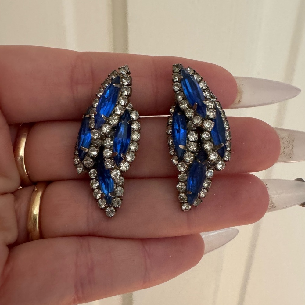 Vintage Costume Jewelry Mid Century Blue Crystal & Rhinestone Cluster Earrings